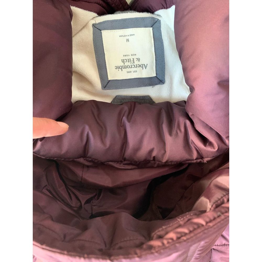 Abercrombie & Fitch Maroon Puffer Vest - Picture 9 of 13